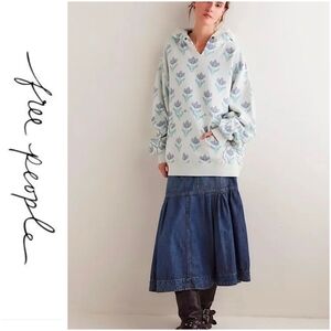 NWT Free People Its A Vibe Snow Fall Printed Pullover Hoodie M